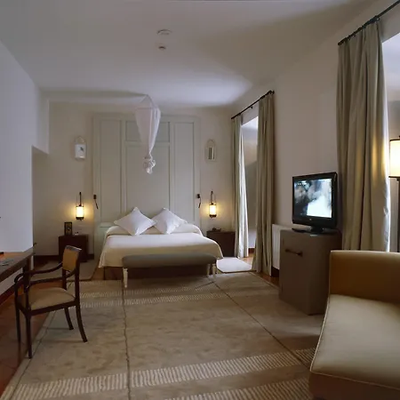 Hotel De La Granja 4*