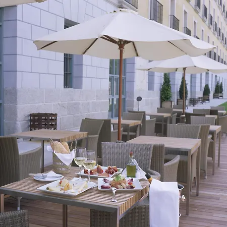 De La Granja Hotel 4*