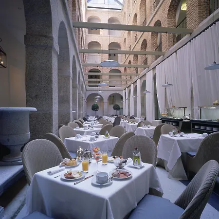 Hotel De La Granja 4*