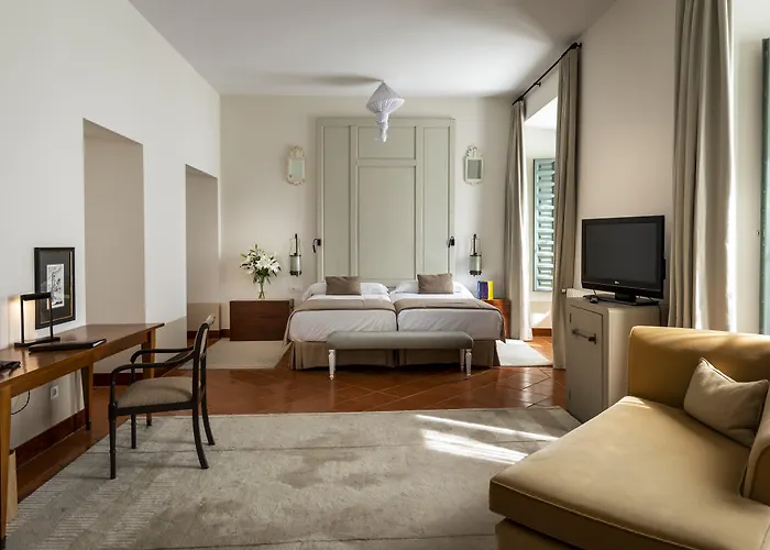 Hotel De La Granja 4*